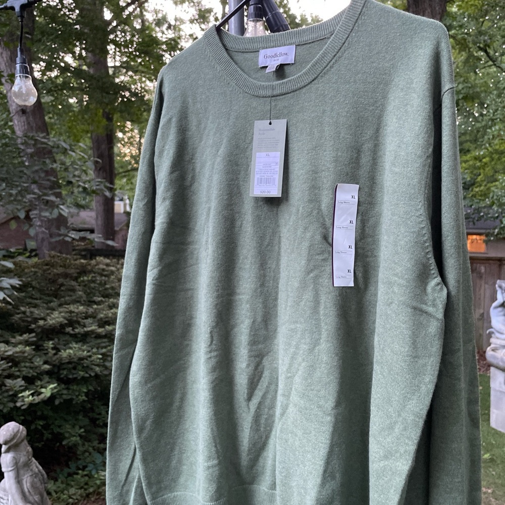 Olive Green Goodfellow mens XL Sweatshirt